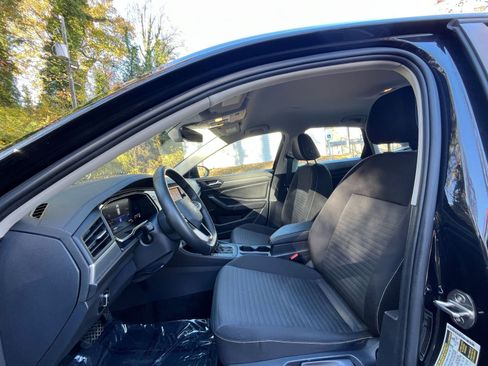 Used 2024 Volkswagen Jetta S image 23