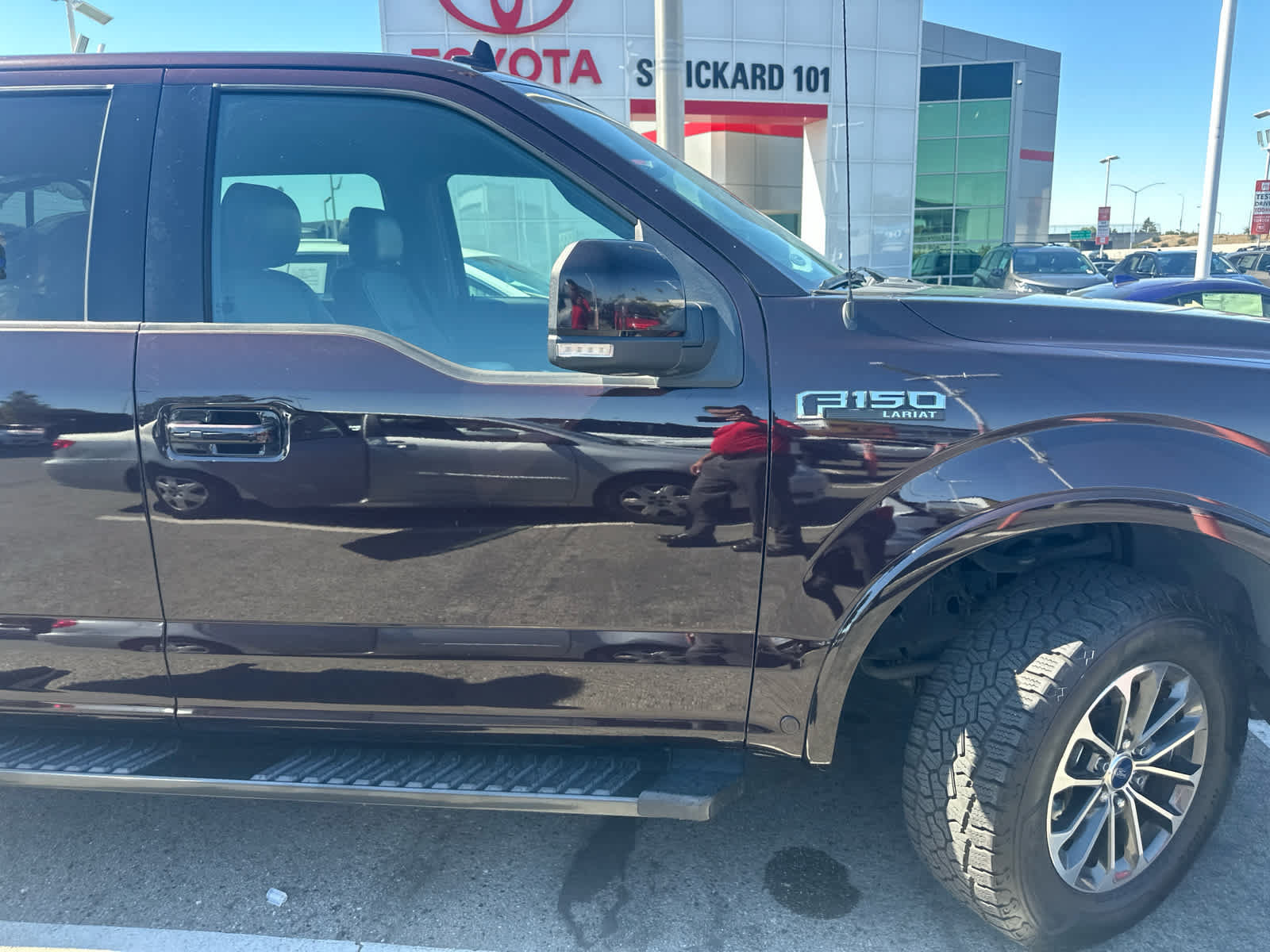 Used 2018 Ford F150 Lariat w/ Equipment Group 502A Luxury AWD/4WD image 8