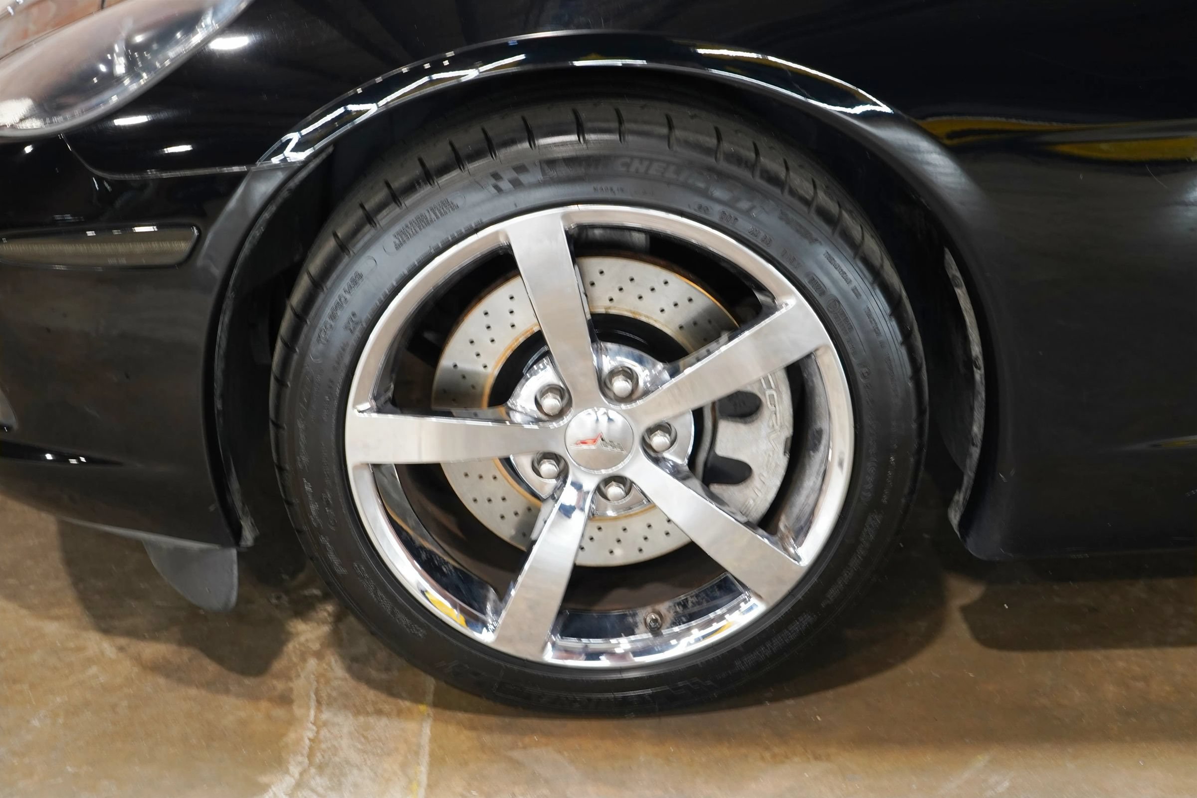 Used 2010 Chevrolet Corvette Coupe w/ Preferred Equipment Group RWD image 56