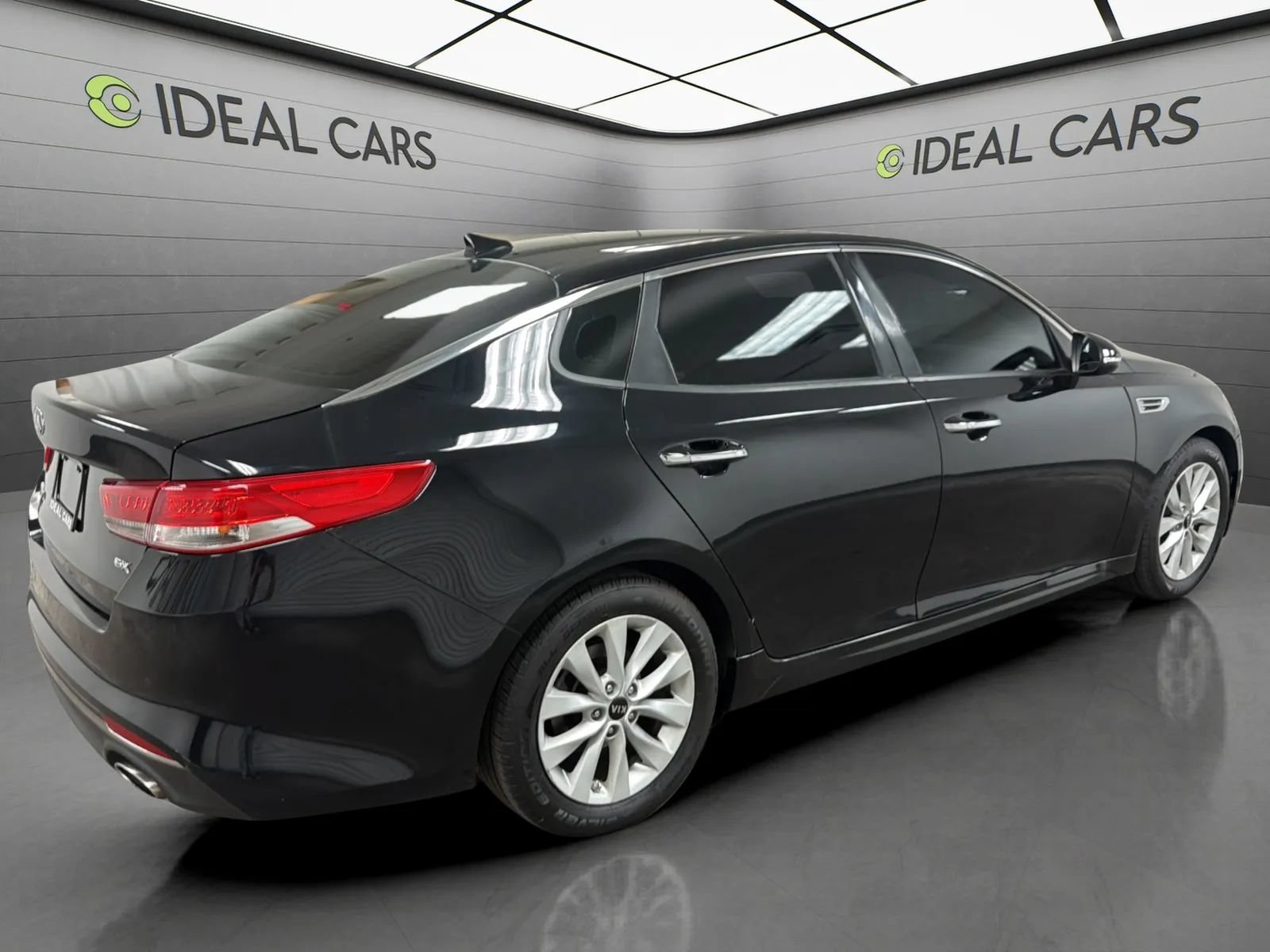 Used 2016 Kia Optima EX w/ Premium Package FWD image 5