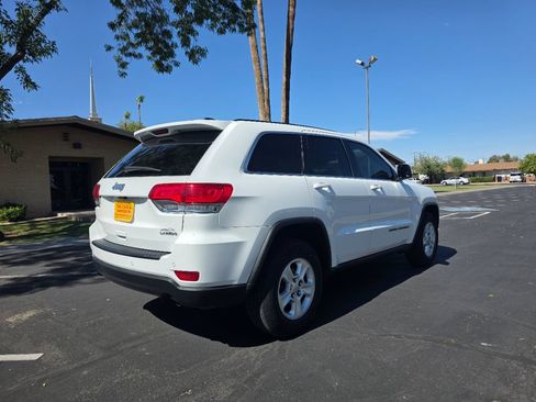 Used 2017 Jeep Grand Cherokee Laredo RWD image 7