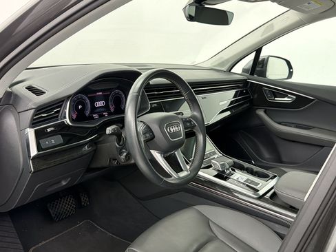 Used 2025 Audi Q7 3.0T Premium Plus AWD/4WD image 4