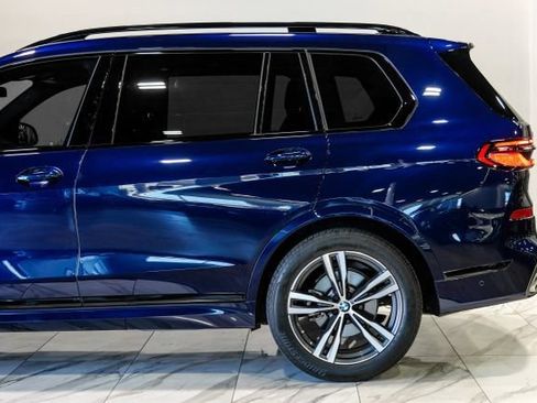 Used 2023 BMW X7 xDrive40i w/ M Sport Package AWD/4WD image 17