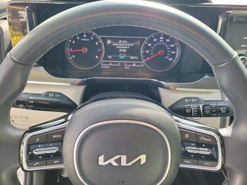 Used 2023 Kia Sorento S FWD image 21