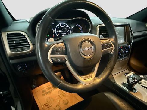 Used 2015 Jeep Grand Cherokee Altitude image 12
