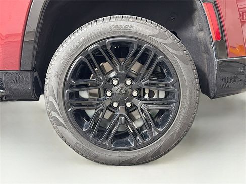 Used 2023 Jeep Wagoneer Series II w/ Convenience Group I image 35