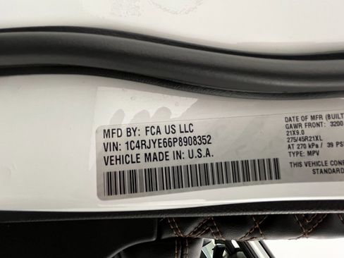 Used 2023 Jeep Grand Cherokee Summit image 29