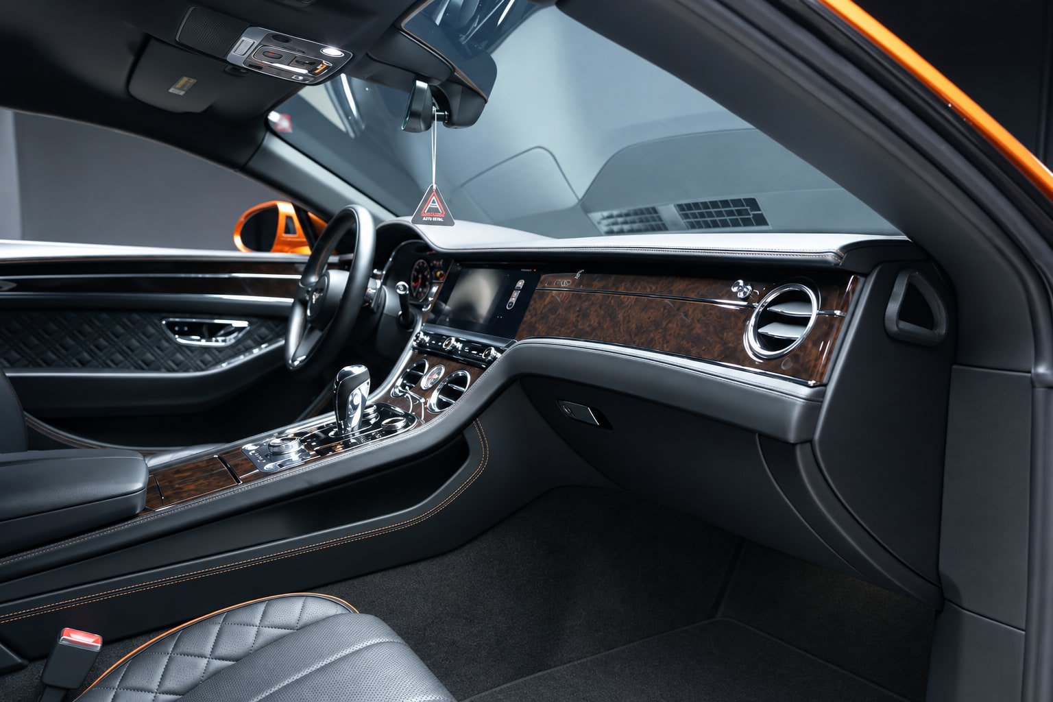 Used 2020 Bentley Continental GT AWD/4WD image 28