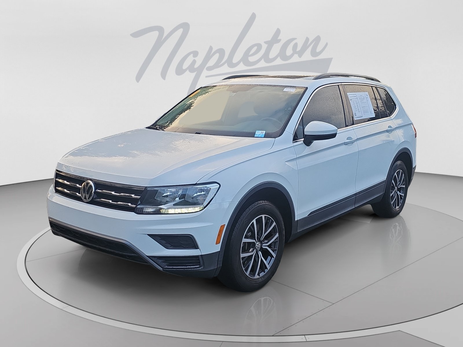 Used 2019 Volkswagen Tiguan SE w/ Panoramic Sunroof Package FWD image 1