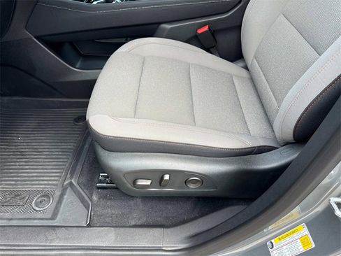 New 2025 Chevrolet Traverse LT w/ Enhanced Driving Package image 10