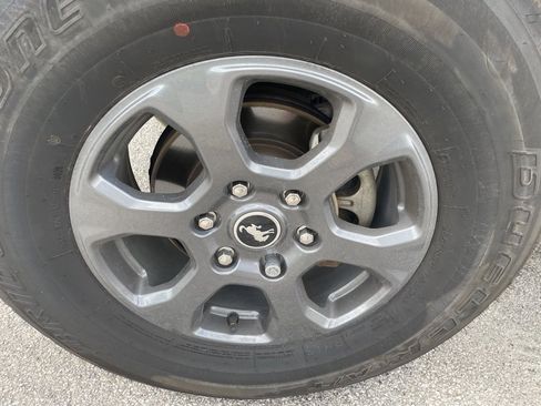 Used 2023 Ford Bronco 4-Door image 9