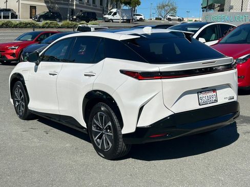 Used 2023 Lexus RZ 450e Premium w/ Accessory Package (2T) image 7