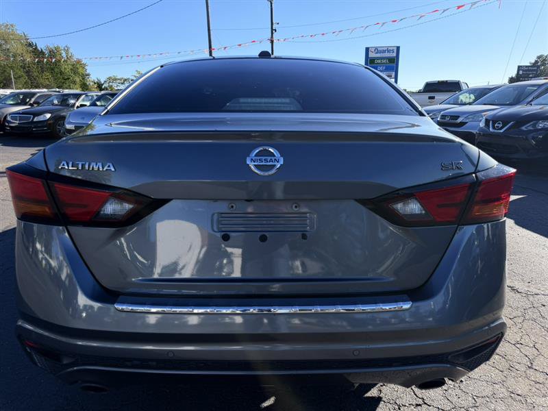 Used 2021 Nissan Altima 2.5 SR w/ SR Premium Package FWD image 6