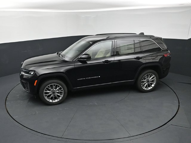 New 2027 Jeep Grand Cherokee Limited AWD/4WD image 14