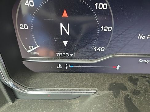 Used 2025 GMC Sierra 3500 Denali image 19