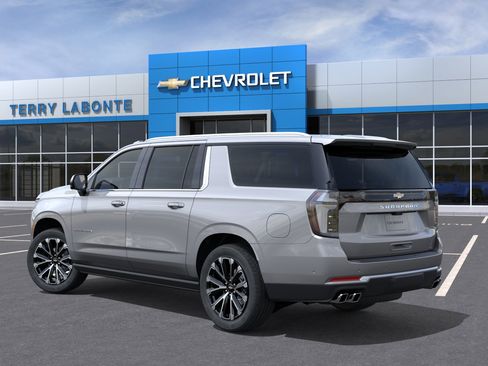 New 2026 Chevrolet Suburban High Country AWD/4WD image 5
