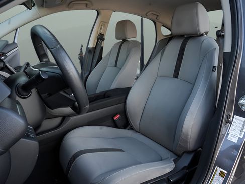 Used 2018 Honda Civic LX image 9