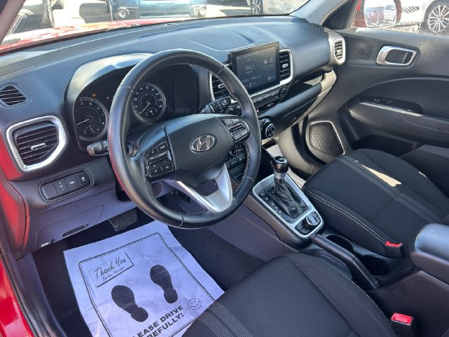 Used 2022 Hyundai Venue SEL FWD image 20