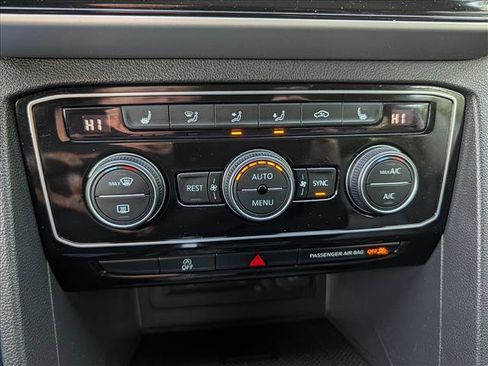 Used 2023 Volkswagen Atlas SE AWD/4WD image 37