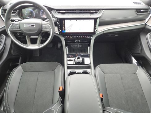 New 2026 Jeep Grand Cherokee L 4WD image 19