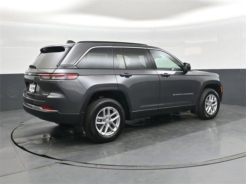 New 2025 Jeep Grand Cherokee Laredo X w/ Luxury Tech Group I image 4