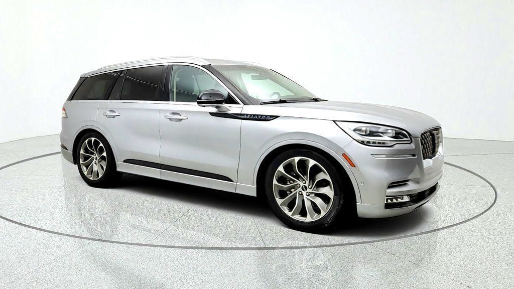 Used 2022 Lincoln Aviator Grand Touring w/ Equipment Group 301A AWD/4WD image 3