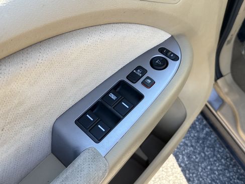 Used 2010 Honda Odyssey LX image 15