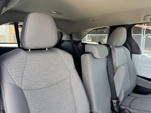 Certified 2026 Toyota Sienna LE AWD/4WD image 26