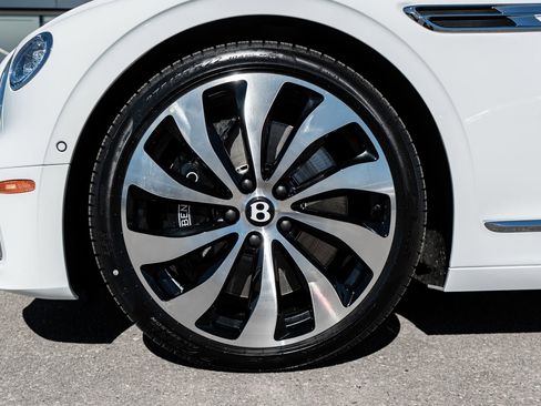 New 2026 Bentley Flying Spur Plug-In Hybrid AWD/4WD image 6