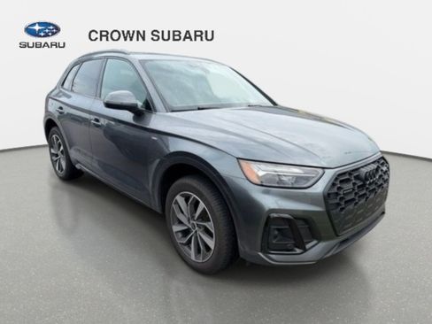 Used 2024 Audi Q5 2.0T Premium w/ Summer of Audi Package AWD/4WD image 5