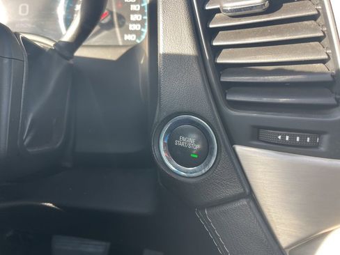 Used 2019 GMC Yukon XL Denali w/ Denali Ultimate Package image 24