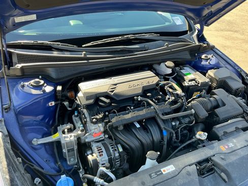 Used 2021 Hyundai Elantra Limited w/ Cargo Package image 22