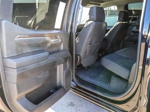 Used 2024 GMC Sierra 1500 Elevation image 21