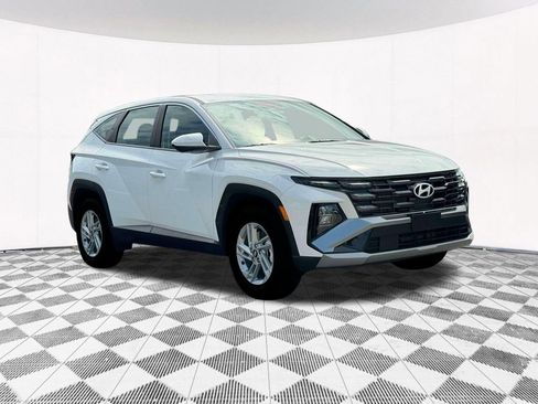 New 2025 Hyundai Tucson SE image 16