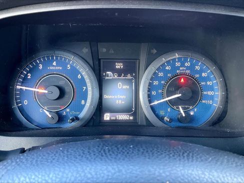 Used 2017 Toyota Sienna XLE image 22