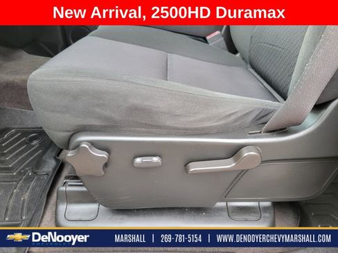 Used 2010 GMC Sierra 2500 SLE image 9