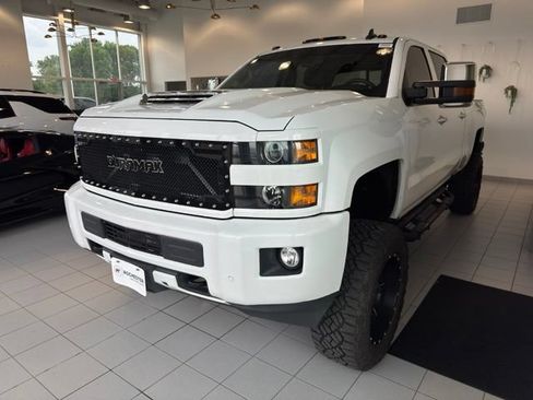 Used 2017 Chevrolet Silverado 2500 LTZ w/ Duramax Plus Package AWD/4WD image 32