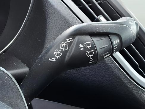 Used 2018 Ford Escape SEL image 26