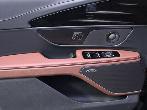 New 2026 Lincoln Nautilus Reserve image 22