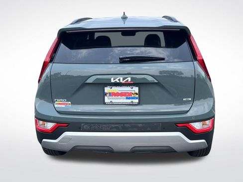 New 2025 Kia Niro EX image 4