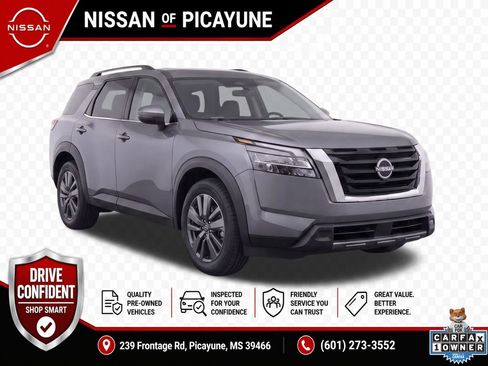 Used 2025 Nissan Pathfinder SV AWD/4WD image 2