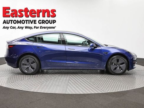Used 2021 Tesla Model 3 Standard Range Plus RWD image 4