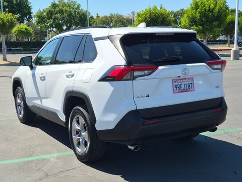 Used 2025 Toyota RAV4 XLE FWD image 8