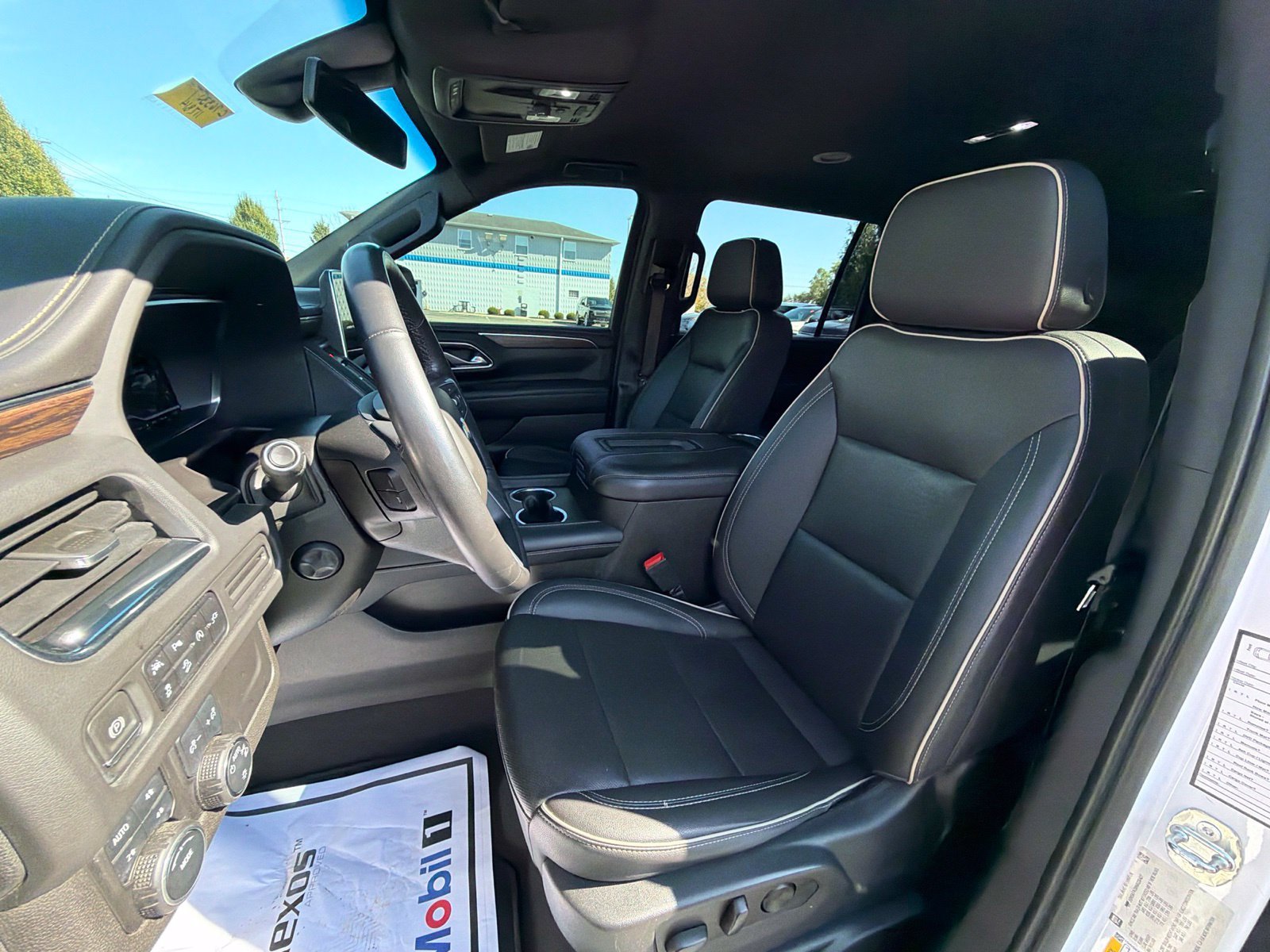 Used 2022 Chevrolet Suburban Premier AWD/4WD image 24