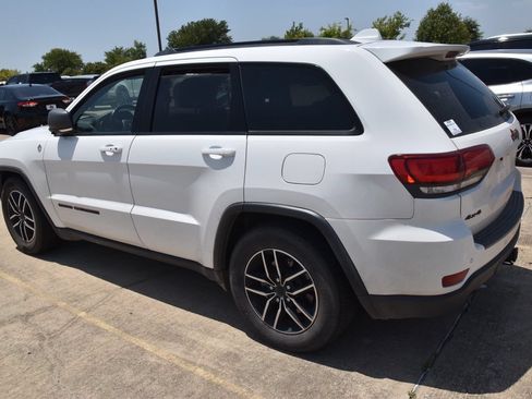 Used 2021 Jeep Grand Cherokee Trailhawk AWD/4WD image 7