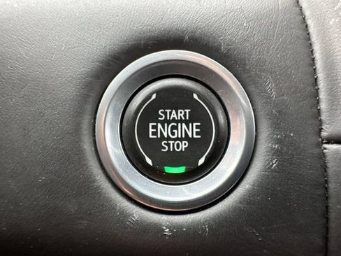 Used 2023 GMC Yukon Denali Ultimate AWD/4WD image 36