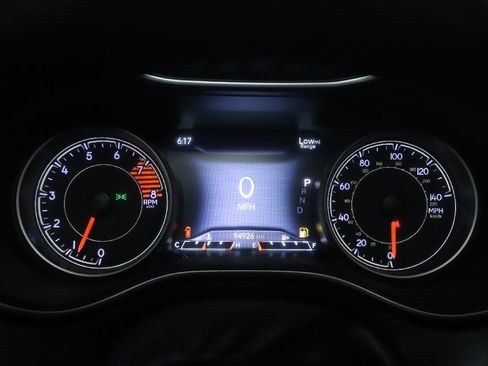 Used 2019 Jeep Cherokee Limited AWD/4WD image 26