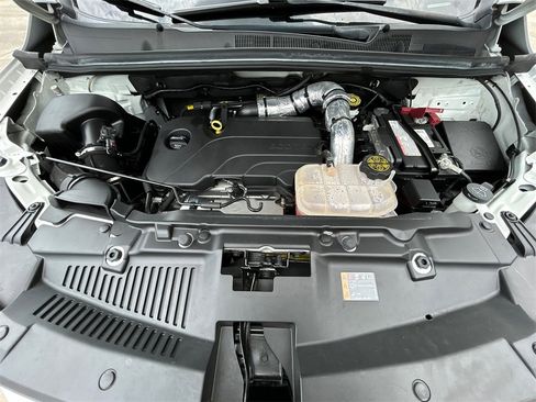 Used 2022 Chevrolet Trax LT w/ Redline Edition image 34