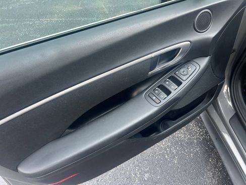 Used 2021 Hyundai Sonata SE FWD image 12