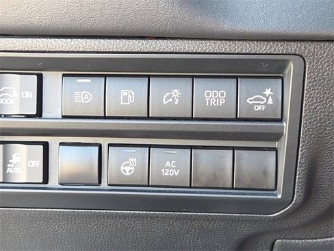 Used 2023 Toyota Sequoia Platinum image 26